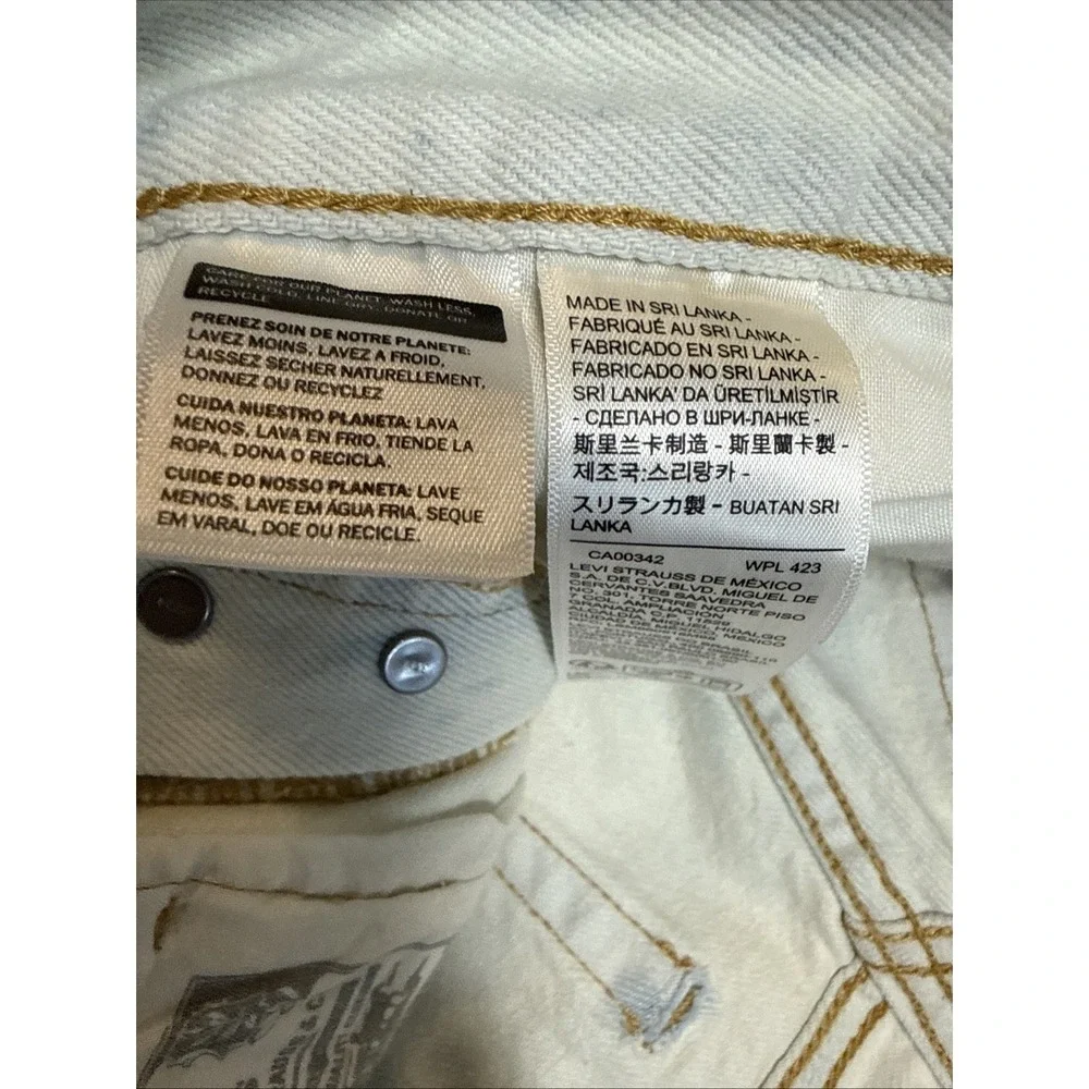 Levis 501‎ Original Cropped Jeans Womens 27x26 Light Acid Wash Premium NWT